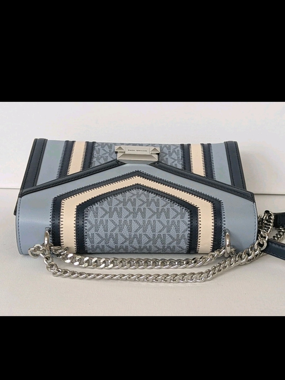 Whitney Medium Color-Block and Signature Logo Shoulder Bag - Picture 15 of 16